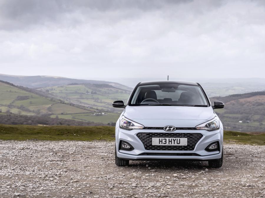  Hyundai i20 Play (IB) 2019 года  (UK) (фото 38 из 42)